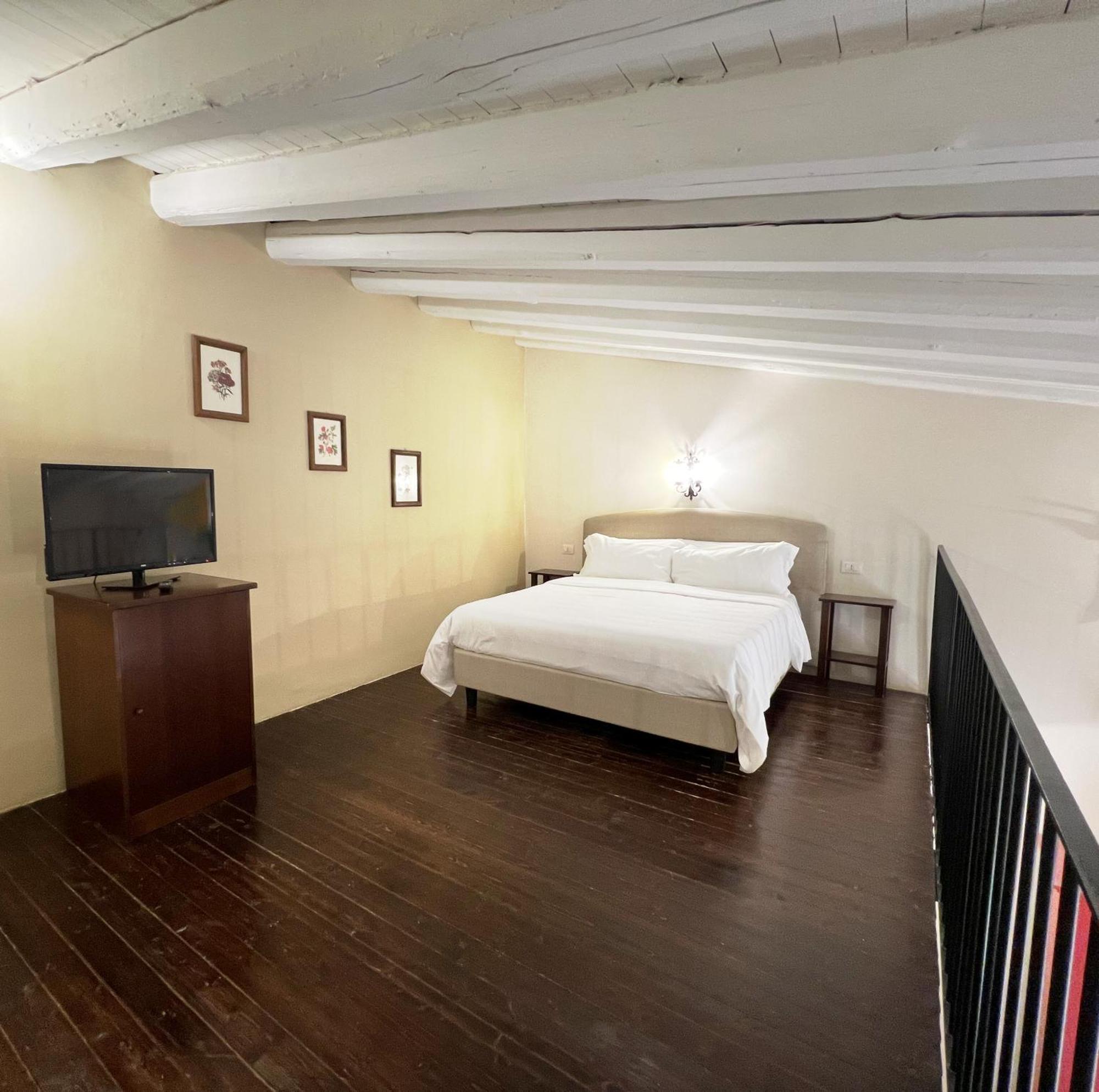 Duplex Quadruple Room